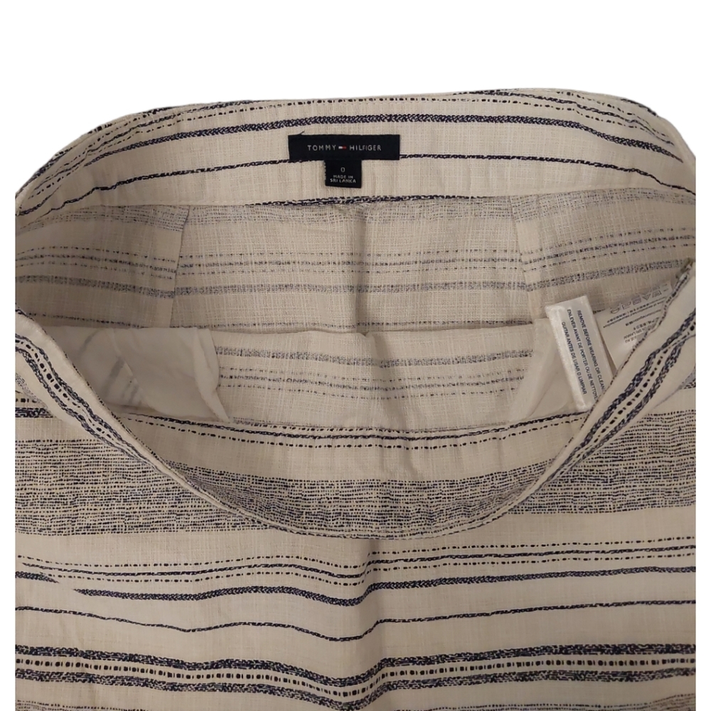 Tommy Hilfiger White and Navy Blue Ladies Womens Skirt Size 0 - Picture 2 of 4